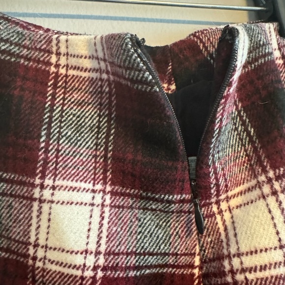 Forever 21 Mini Skirt Size Small - Picture 3 of 4